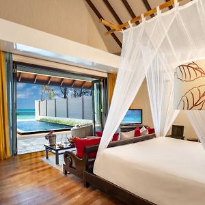 Kanifushi Beach Villa Pool